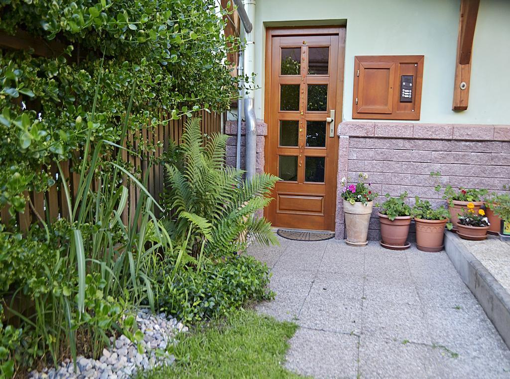 Apartman Namesti Hostinne Kültér fotó