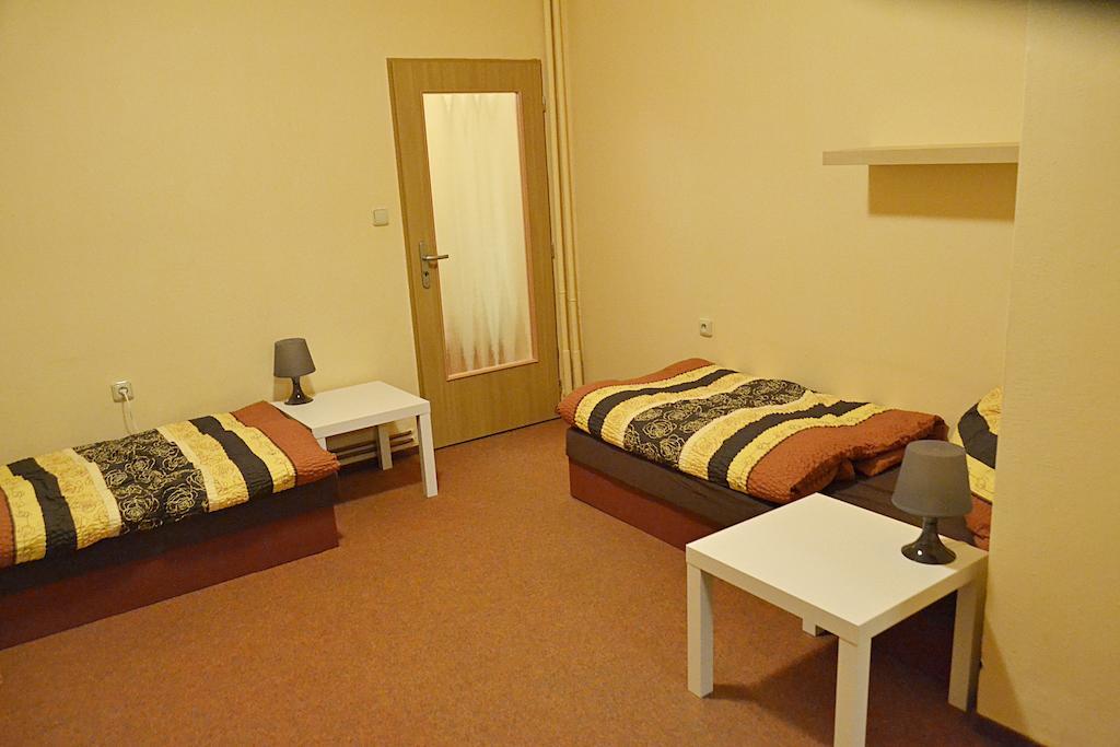 Apartman Namesti Hostinne Szoba fotó